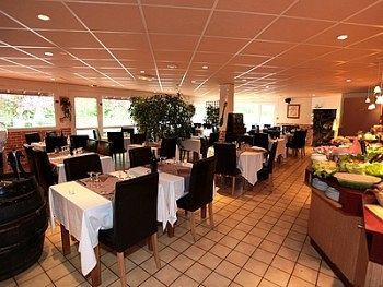 Bagatelle Hotel Dizy Bagian luar foto
